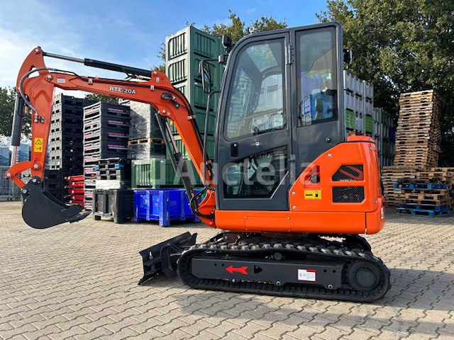 Rte - 2025 - cr213 - minigraafmachine kubota euro 5 met cabine - afbeelding 31 van  32