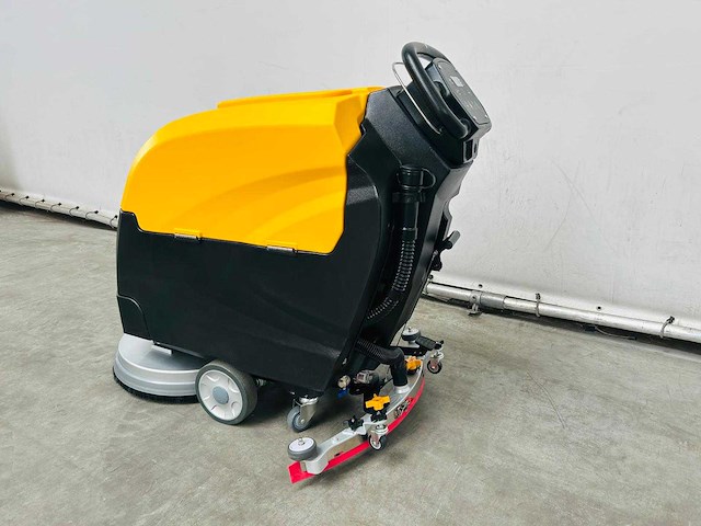 Rte - 2025 - fs50-sd - vloerschrobzuigmachine zelfrijdend - afbeelding 8 van  14