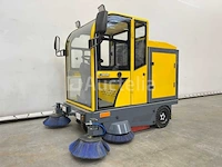 Rte - 2025 - st150 - veegmachine - afbeelding 4 van  28