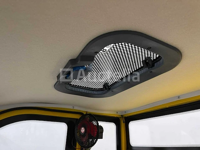 Rte - 2025 - st150 - veegmachine - afbeelding 2 van  28