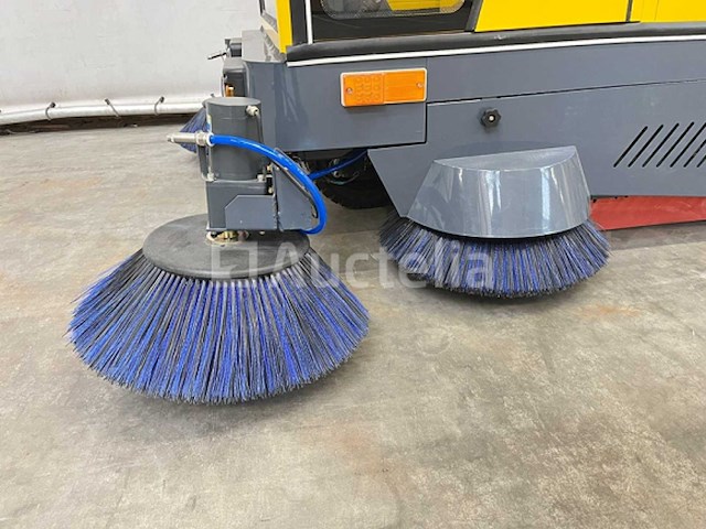 Rte - 2025 - st150 - veegmachine - afbeelding 21 van  28