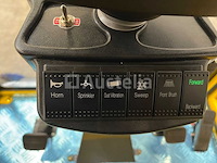 Rte - 2025 - st150 - veegmachine - afbeelding 13 van  28