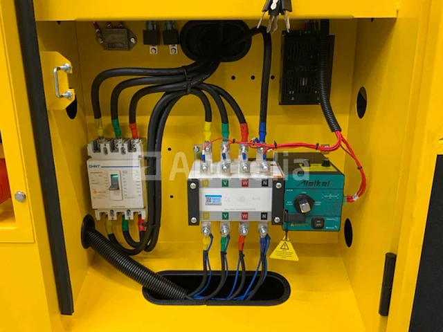 Rte noodstroomaggregaat 100kva ricardo 6742 - afbeelding 14 van  17