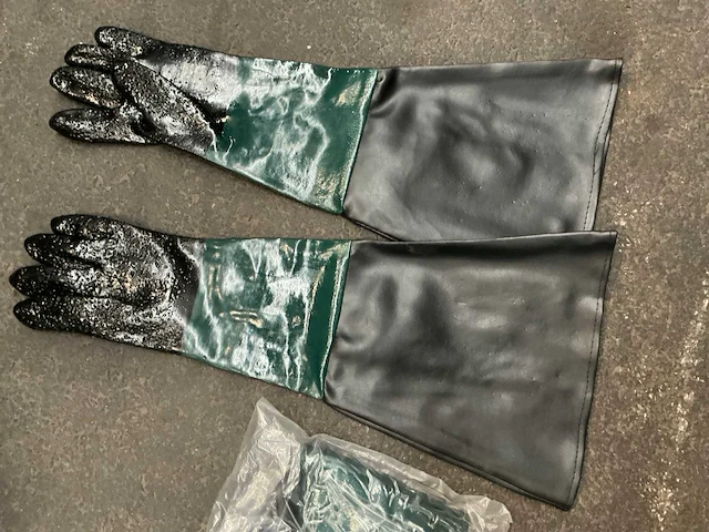 Rubberen handschoenen (9x) - afbeelding 2 van  3