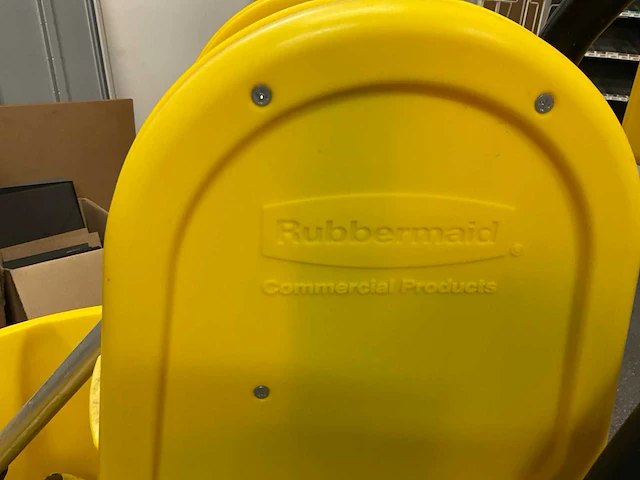 Rubbermaid mobiele poetskar - afbeelding 4 van  4