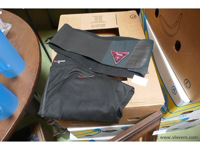 Rugband en motobroek voor onder broek - afbeelding 1 van  1