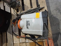 Rugsproeier stihl - afbeelding 1 van  2