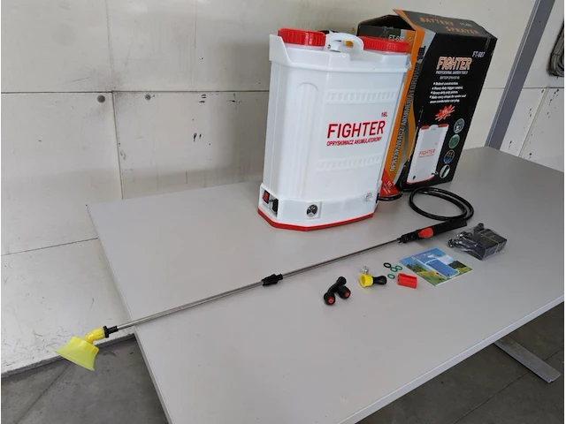 Rugspuit op accu 16 liter - afbeelding 1 van  9