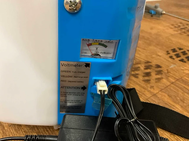 Rugspuiten 1x maruyama msb151 accu + 1x birchmeier rpd 15 liter - afbeelding 11 van  12