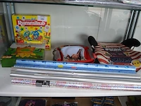 Rummikub spel, brick game, kinderrugzak, kinderzit emoji, 8 rollen kaftpapier - afbeelding 1 van  6
