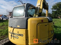 Rupsgraaflaadmachine new holland e70 sr - afbeelding 2 van  24