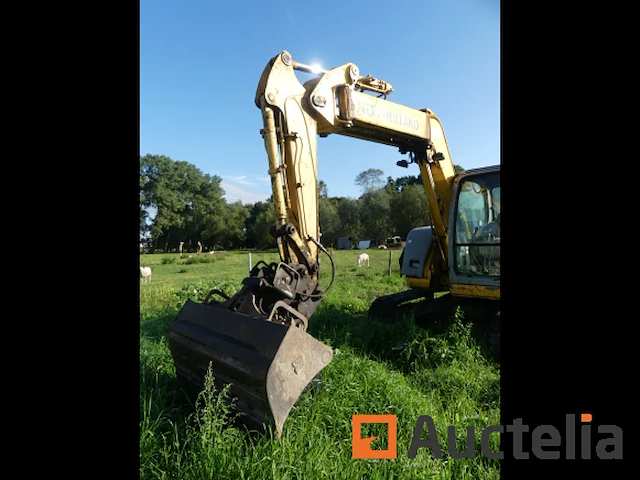 Rupsgraaflaadmachine new holland e70 sr - afbeelding 12 van  24