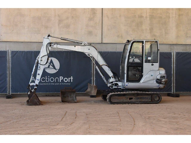 Rupsgraafmachine airman ax35-2 diesel - afbeelding 1 van  1
