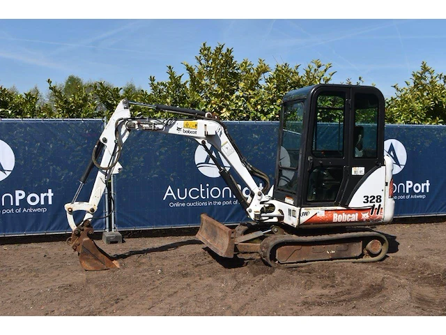 Rupsgraafmachine bobcat 328 diesel - afbeelding 1 van  1