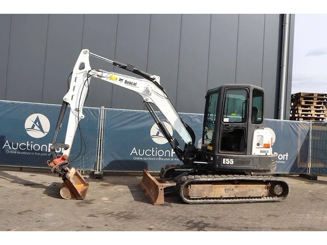 Rupsgraafmachine bobcat e55 diesel 2017 - afbeelding 1 van  1
