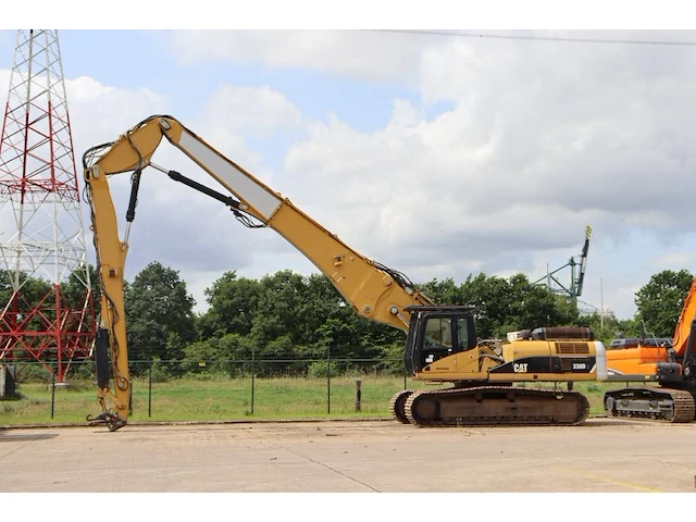 Rupsgraafmachine caterpillar 330dl uhd diesel 2007 met arm 21m uhd - afbeelding 1 van  1