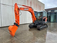 Rupsgraafmachine doosan dh60-7 diesel 2010