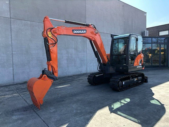 Rupsgraafmachine doosan dx55-9c diesel 2018 - afbeelding 1 van  1