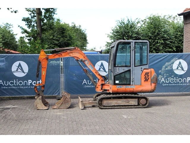 Rupsgraafmachine eurocomach es 300 diesel - afbeelding 1 van  1