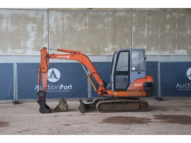 Rupsgraafmachine hitachi ex30-2 diesel 2001 - afbeelding 1 van  1