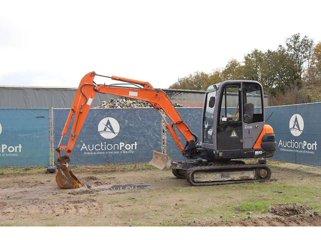 Rupsgraafmachine hitachi zx35 diesel 27pk - afbeelding 1 van  1