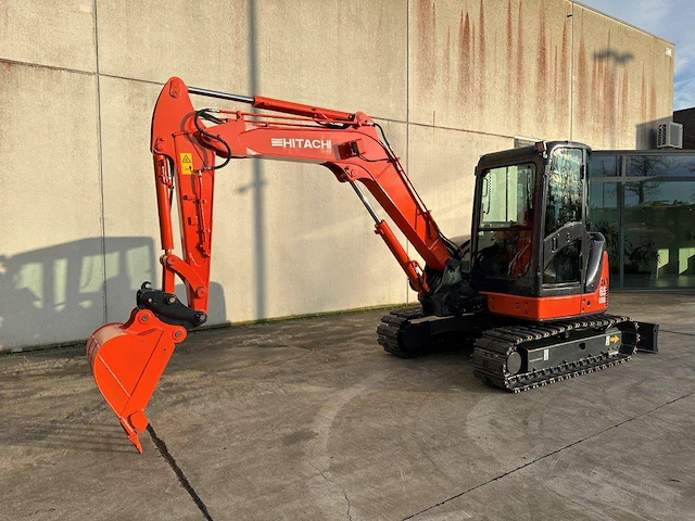 Rupsgraafmachine hitachi zx65usr-3f diesel 2012 - afbeelding 1 van  1