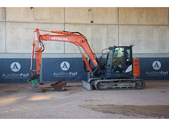 Rupsgraafmachine hitachi zx85usb-5a diesel 2016 - afbeelding 1 van  1