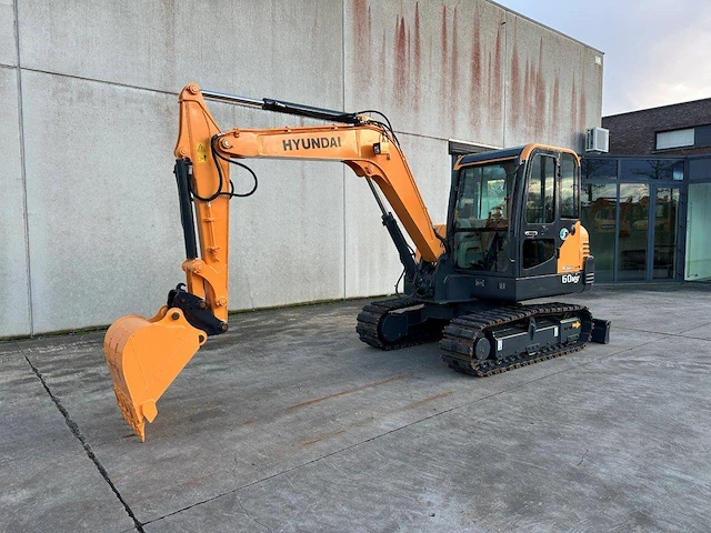 Rupsgraafmachine hyundai r60vs diesel 2018 - afbeelding 1 van  1