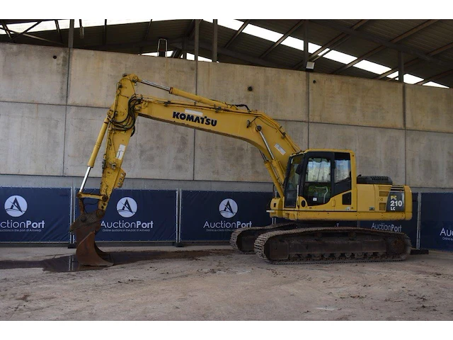 Rupsgraafmachine komatsu pc210lc diesel - afbeelding 1 van  1