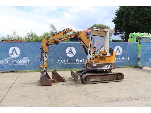 Rupsgraafmachine minex sb20s diesel 24pk - afbeelding 1 van  1