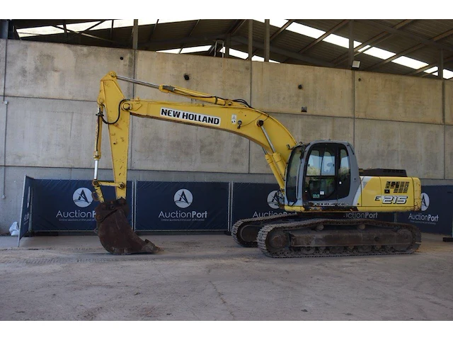 Rupsgraafmachine new holland e215 diesel - afbeelding 1 van  1