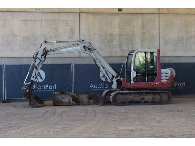 Rupsgraafmachine takeuchi tb070 diesel - afbeelding 1 van  1