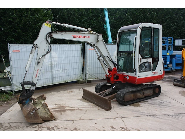 Rupsgraafmachine takeuchi tb125 diesel 2009 - afbeelding 1 van  1