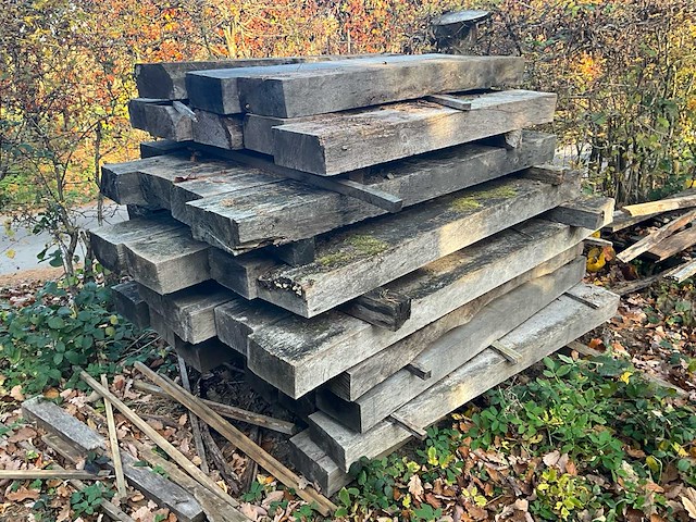 Rustieke eiken balk - afbeelding 1 van  4