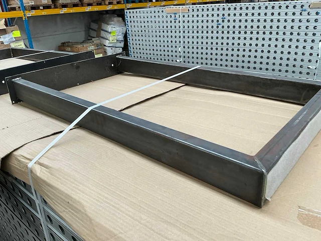 Rustieke houten tafel - afbeelding 4 van  5