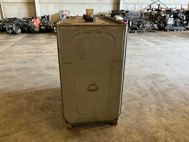 Ruth z-40.21-29 olie opslagtank 1000l met niveaumeting - afbeelding 9 van  12