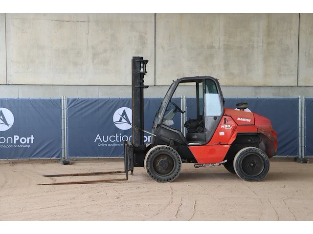Ruw-terreinheftruck manitou m 30-2 p st3b s4 eu diesel 3000kg 4.0m 2019 - afbeelding 1 van  1