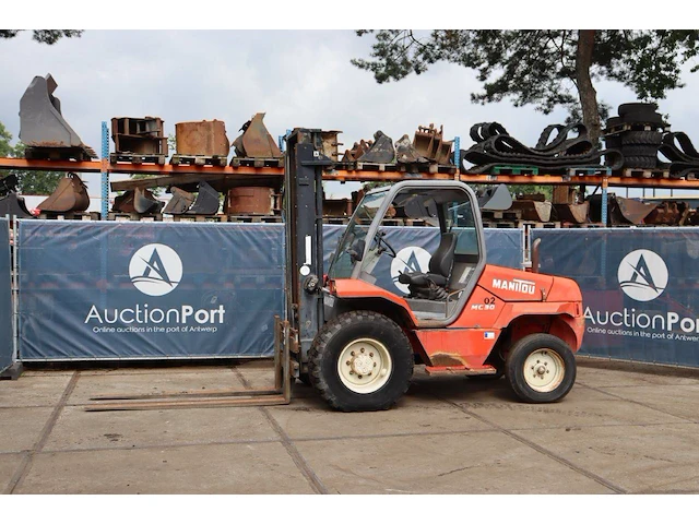 Ruw-terreinheftruck manitou mc 30 diesel 3000kg 4.0m 2000 - afbeelding 1 van  1