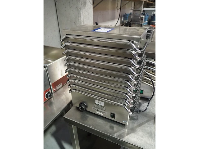 R.v.rutland&co ltd - afbeelding 1 van  5