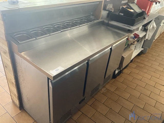 Rvs 3-deurs gekoelde werktafel met saladette - afbeelding 2 van  6