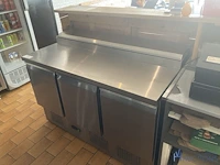 Rvs 3-deurs gekoelde werktafel met saladette - afbeelding 3 van  6