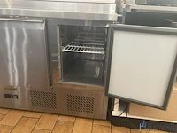 Rvs 3-deurs gekoelde werktafel met saladette - afbeelding 4 van  6