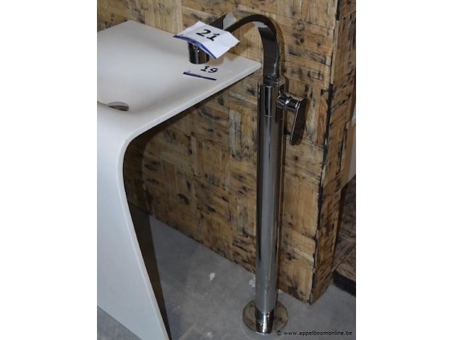 Rvs allenstaande kraan - afbeelding 1 van  1