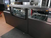 Rvs compleet ingerichte toonbank