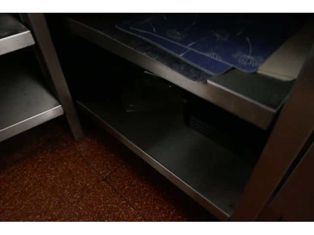 Rvs compleet ingerichte toonbank - afbeelding 12 van  12