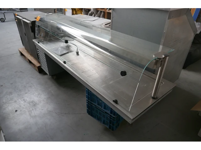 Rvs gekoelde vitrine toonbank met gebogen ruit - afbeelding 2 van  5