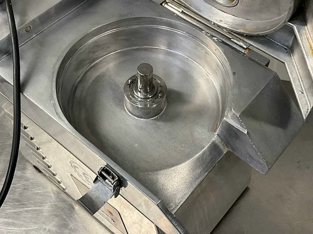 Rvs groentensnijmachine nn - afbeelding 3 van  4