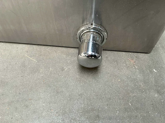 Rvs handenwasser met kniebediening - afbeelding 6 van  6