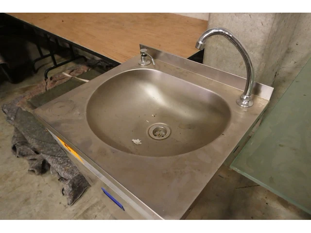 Rvs handwasser - afbeelding 3 van  4