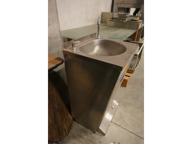 Rvs handwasser - afbeelding 4 van  4